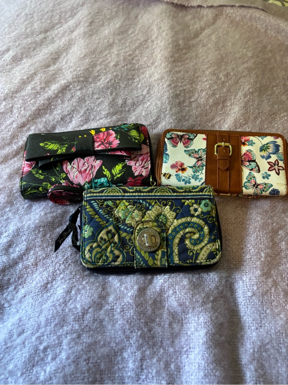 Bundle of wallets